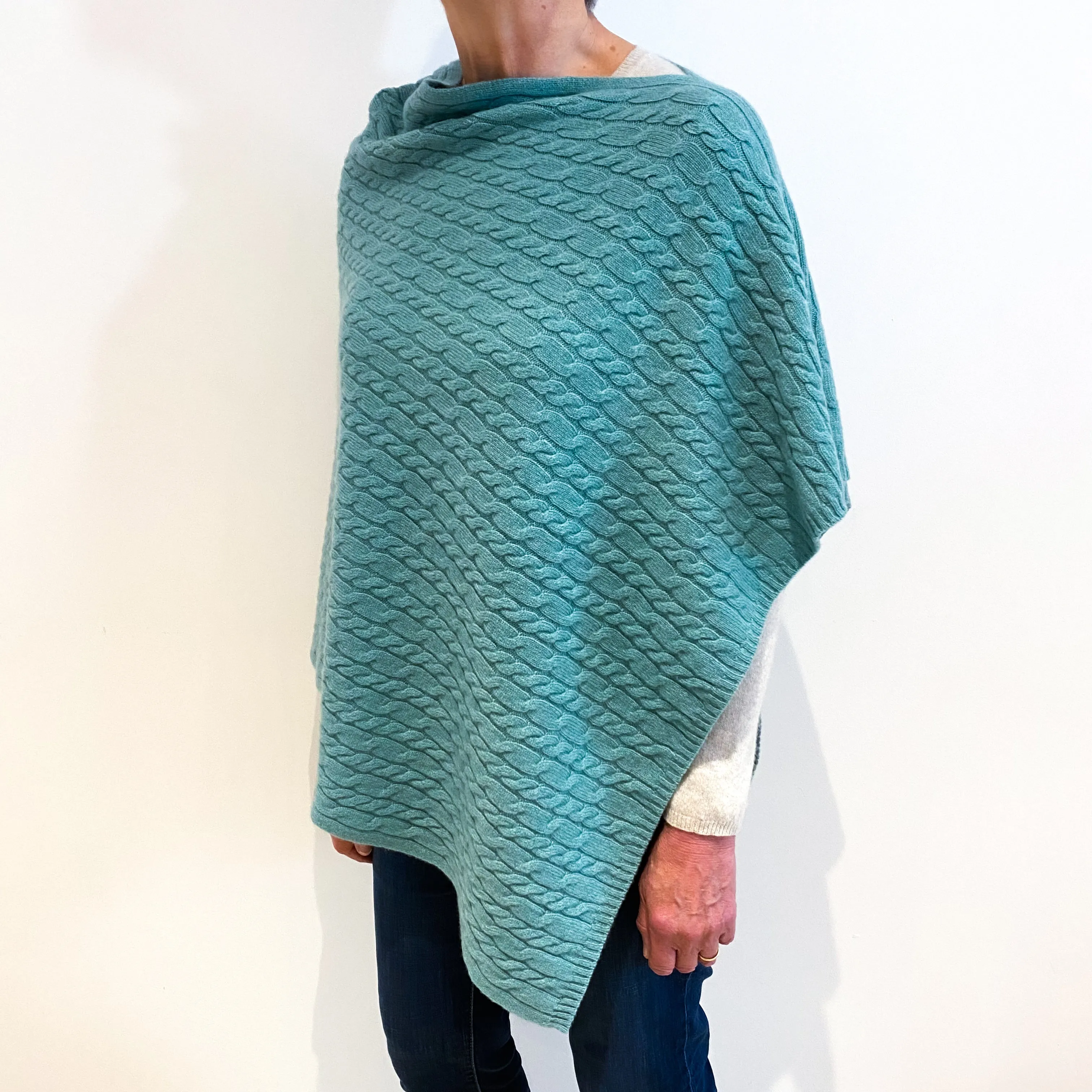 Brand New Scottish Sea Foam Green Cashmere Cable Poncho One Size