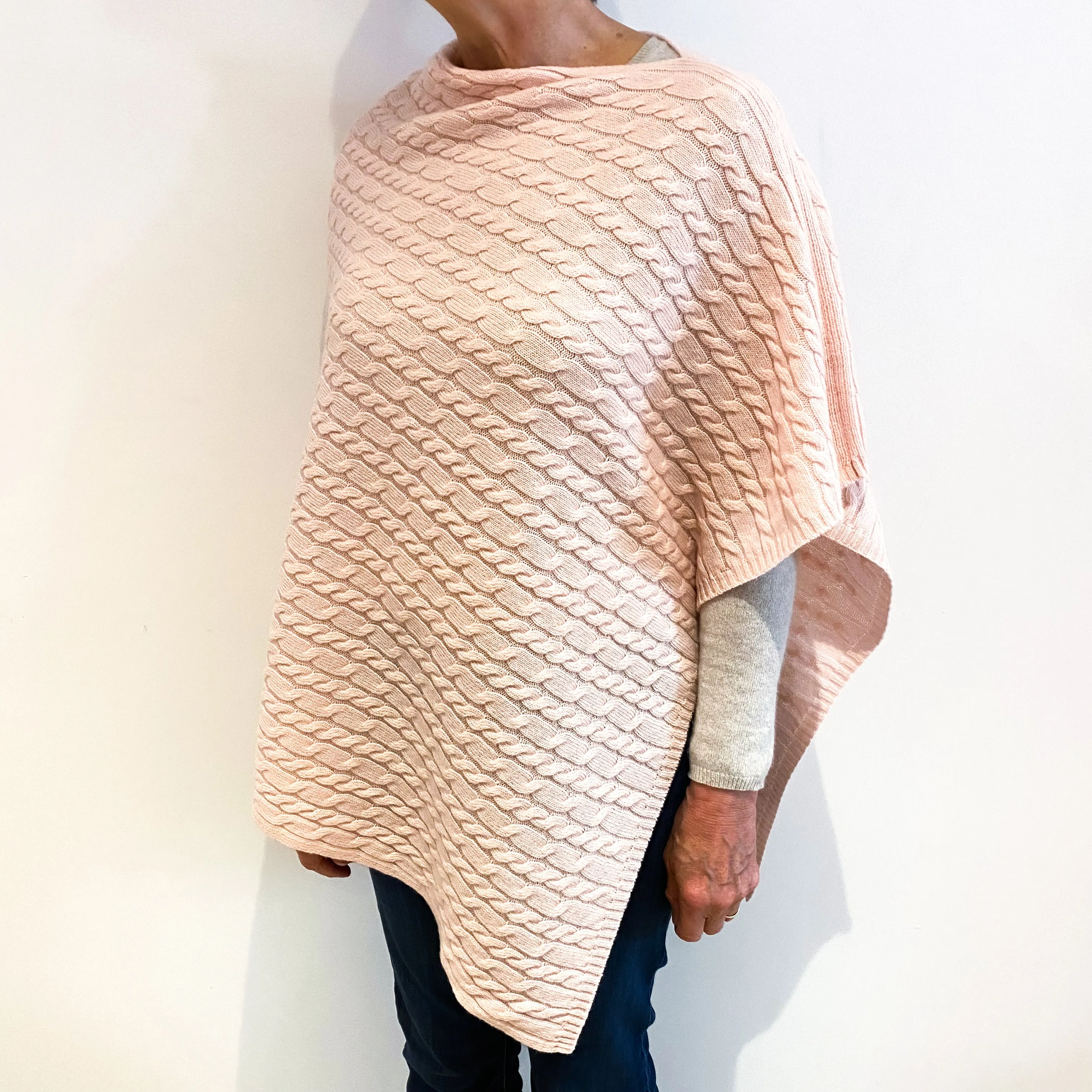 Brand New Scottish Shell Pink Cashmere Cable Poncho One Size