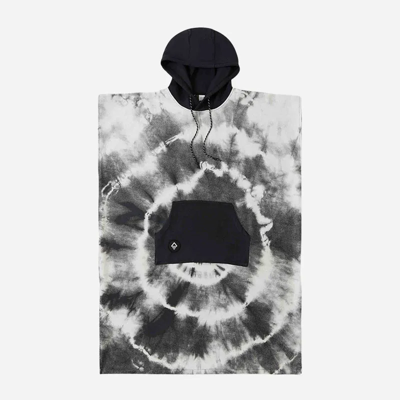 Changing Poncho: Tie-Dye Black and White