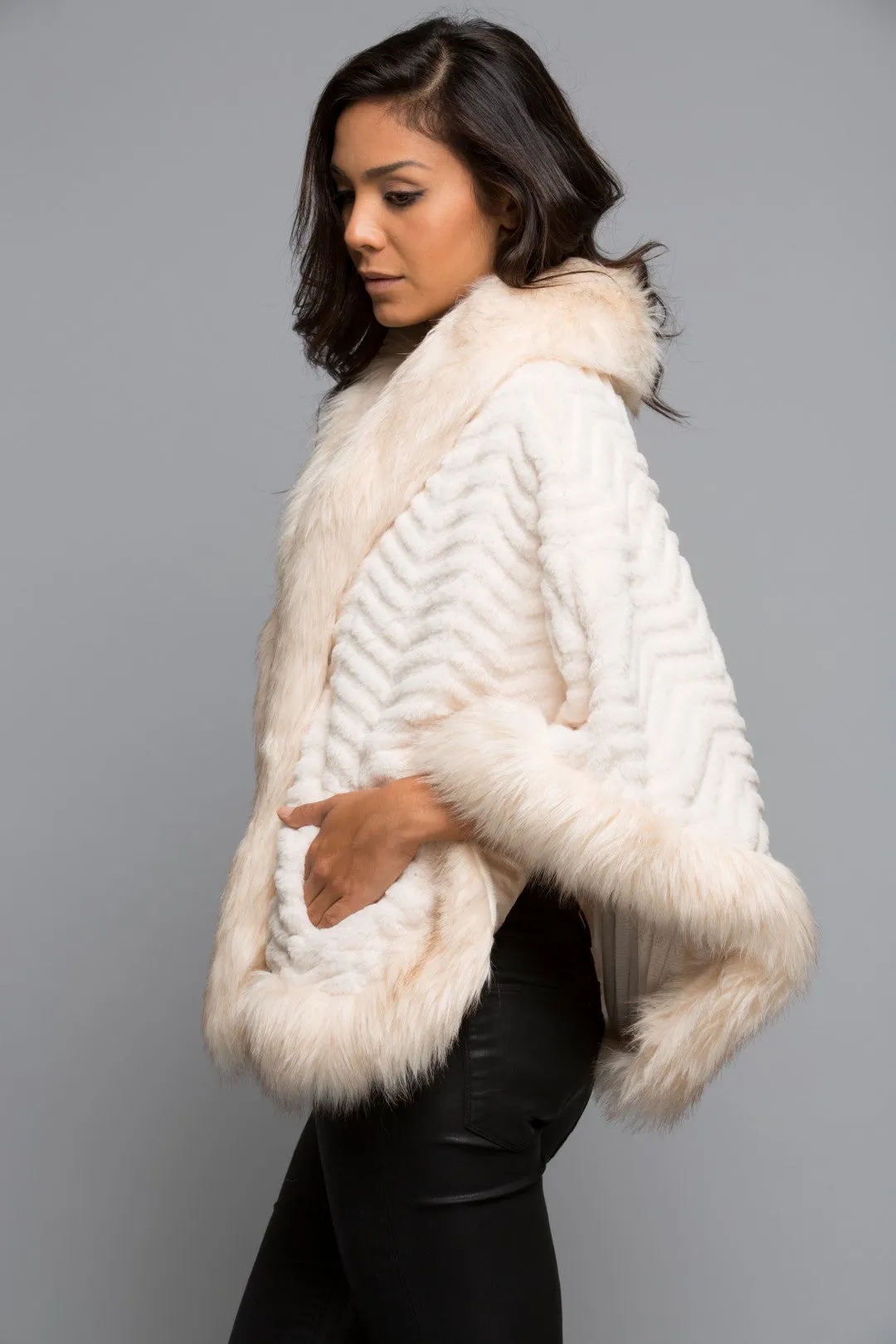 Ladies Faux Fur Poncho