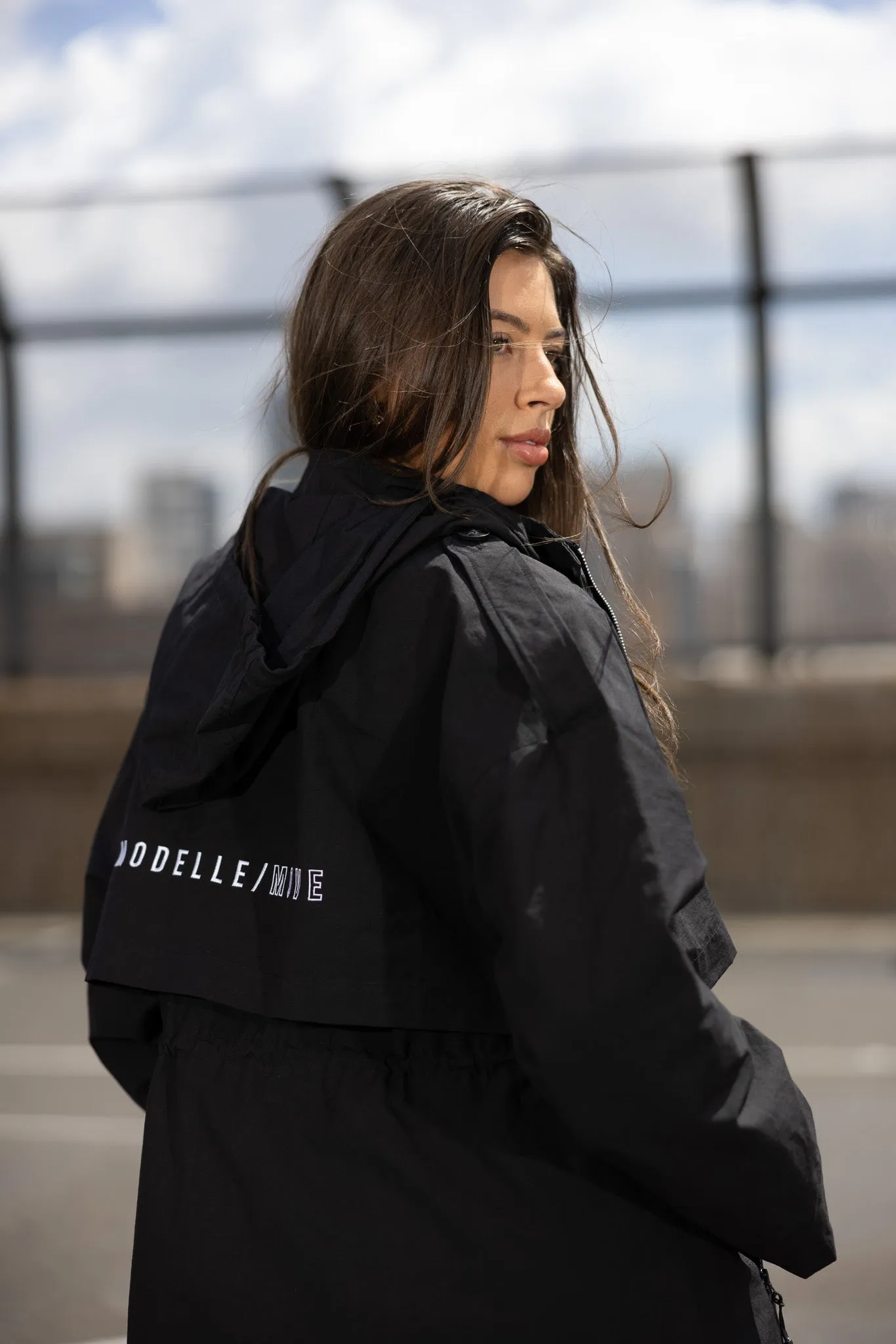 Modelle/Move Drawstring Jacket