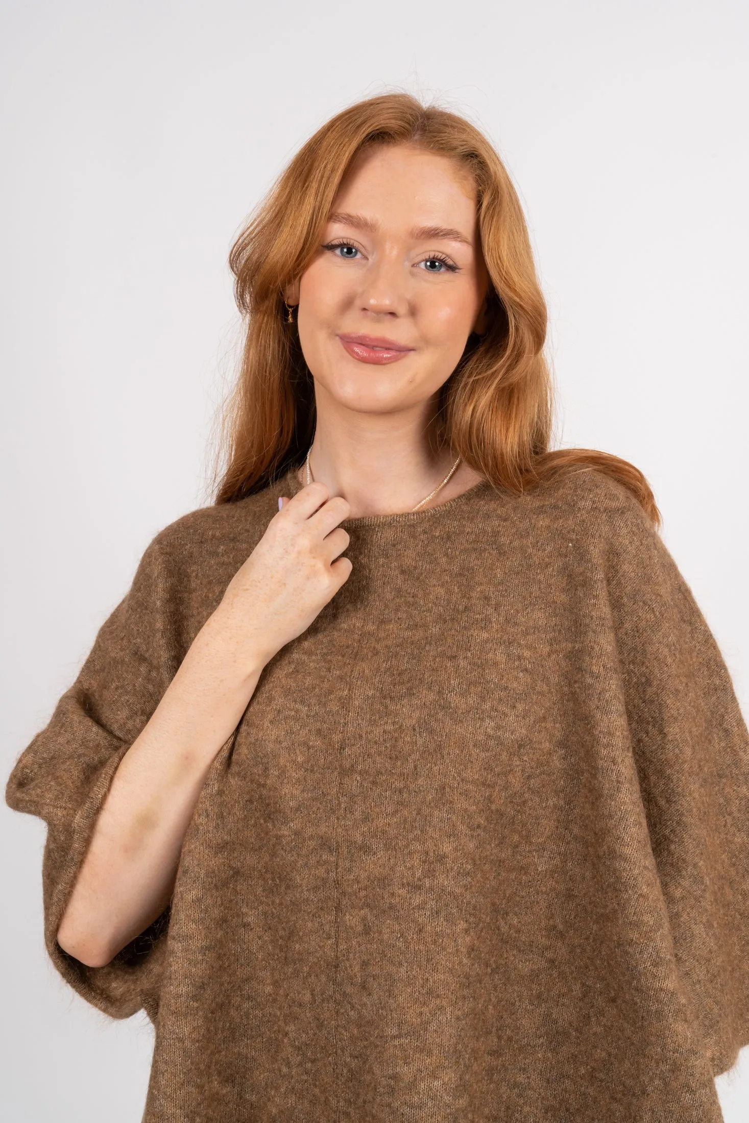 Mohair Demi Curvy Poncho - Light Brown