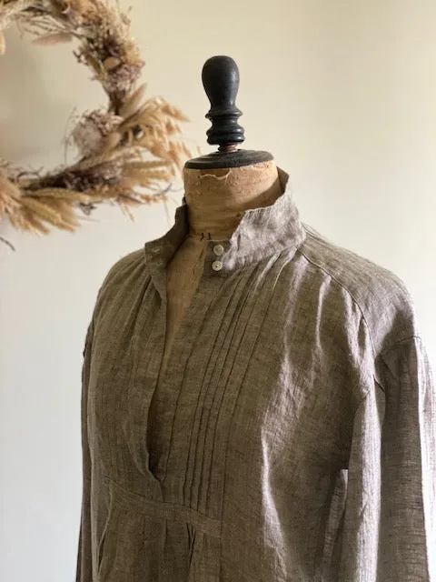 Moss Linen Artists Tunic