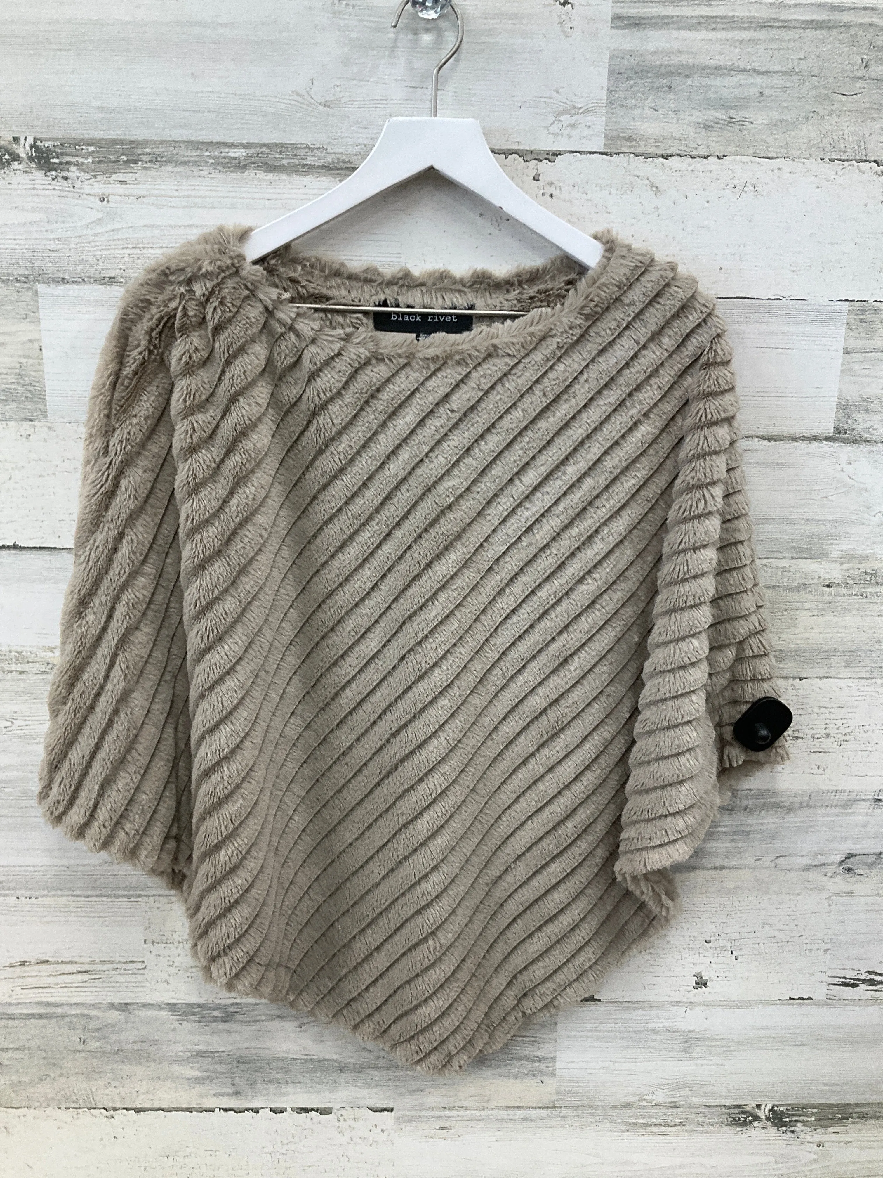 Poncho By Black Rivet In Beige, Size: S