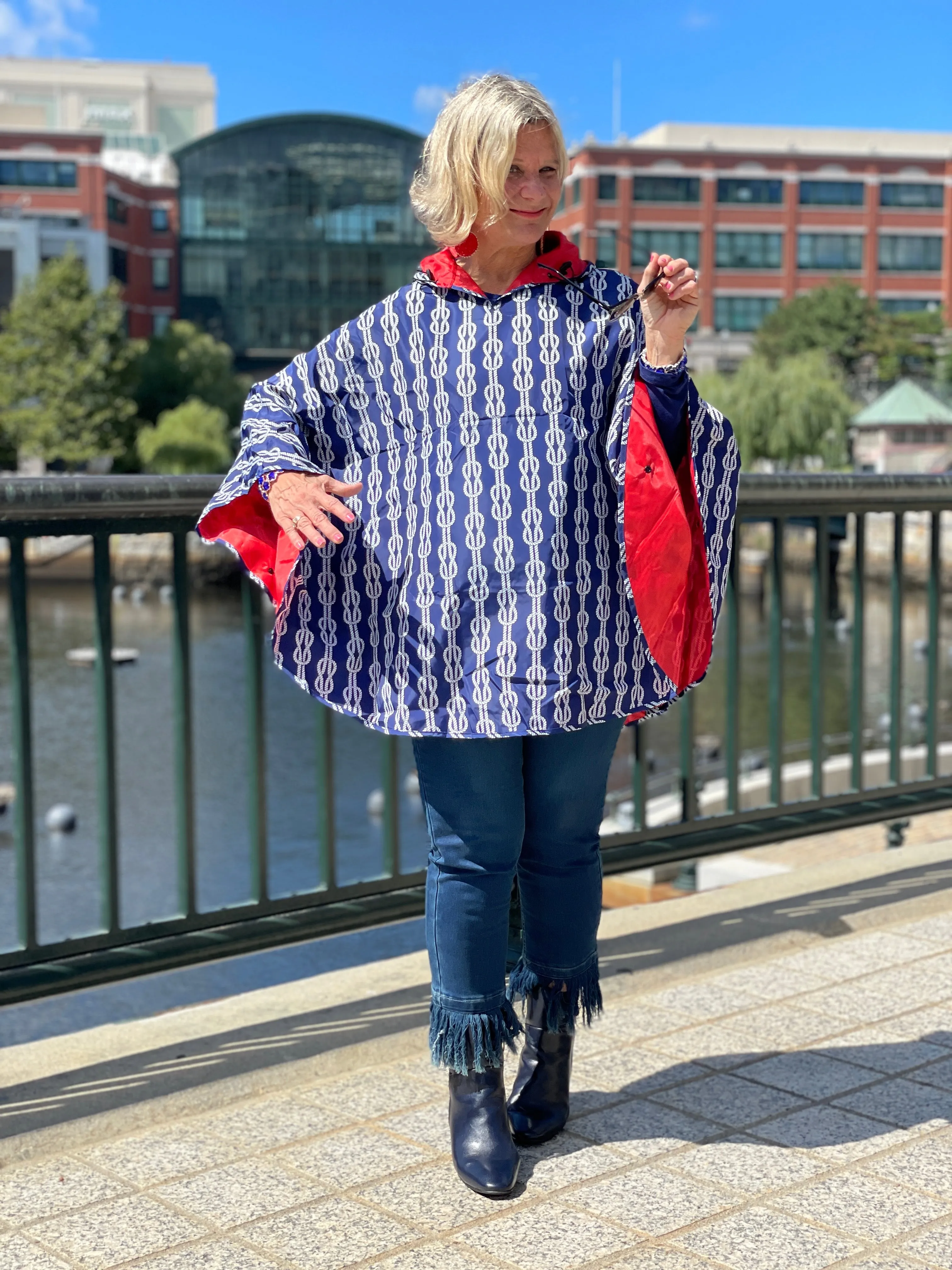 REVERSIBLE SAILOR KNOT PONCHO