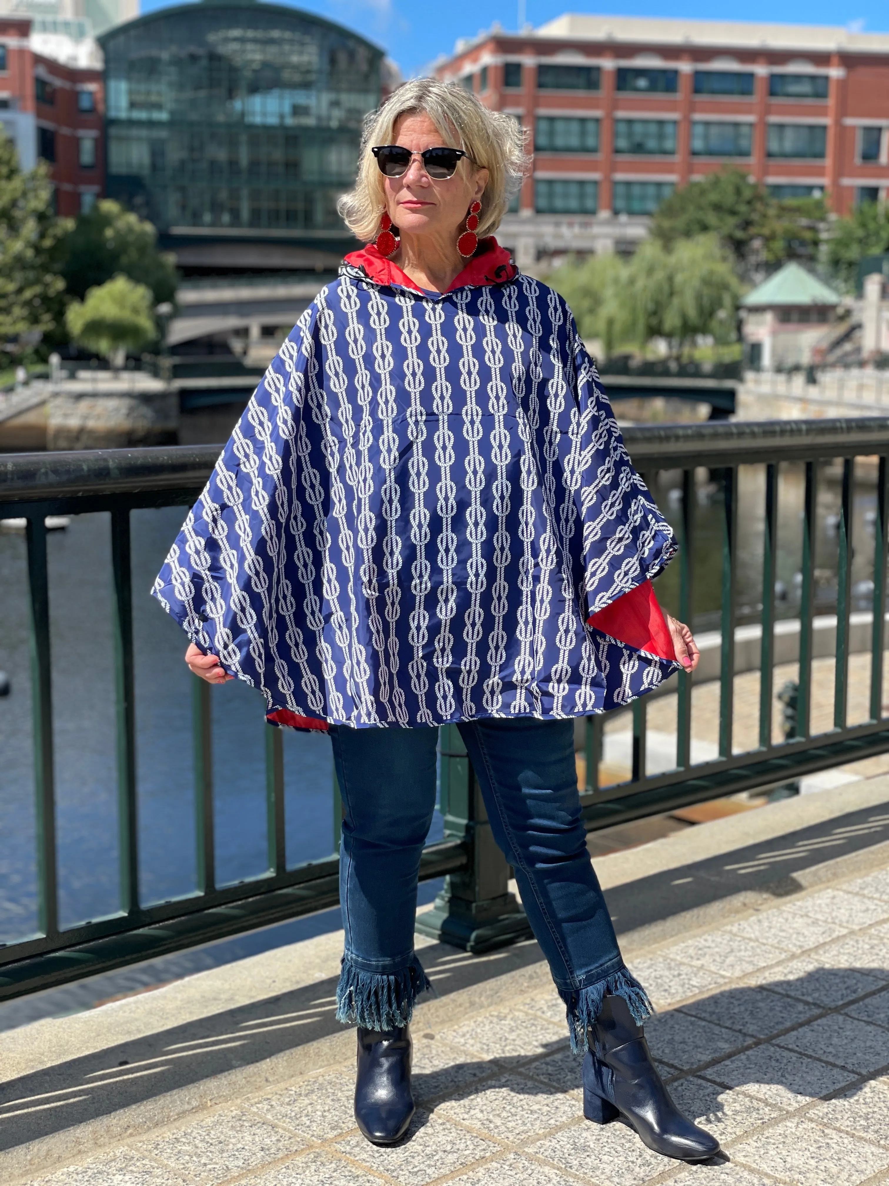 REVERSIBLE SAILOR KNOT PONCHO