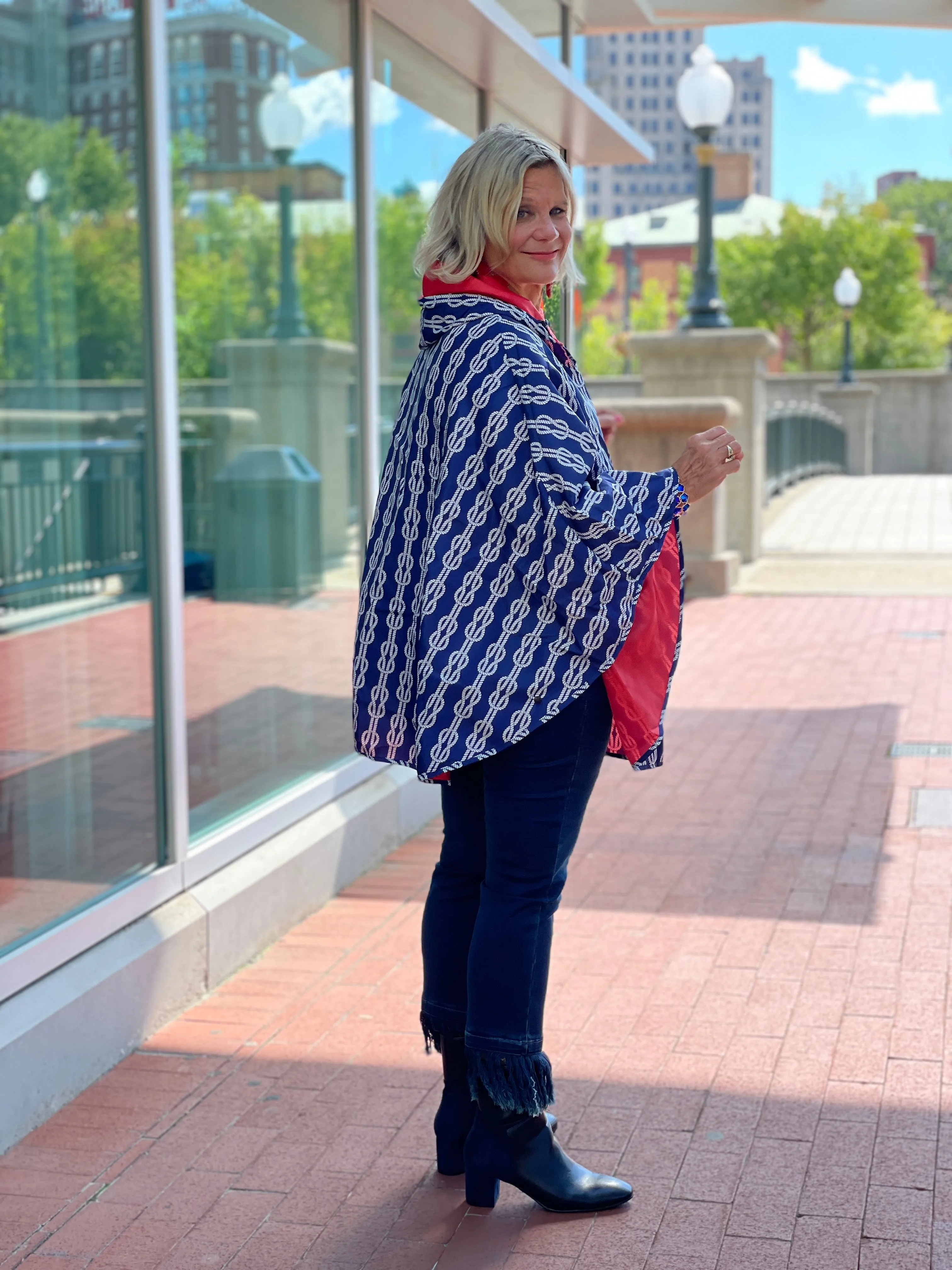 REVERSIBLE SAILOR KNOT PONCHO