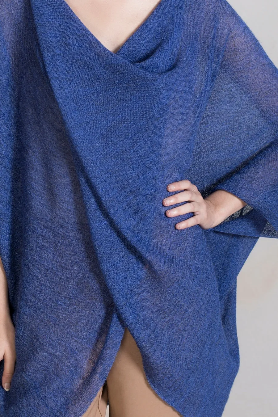 Romanov Poncho Baby Alpaca Color Ultramarine