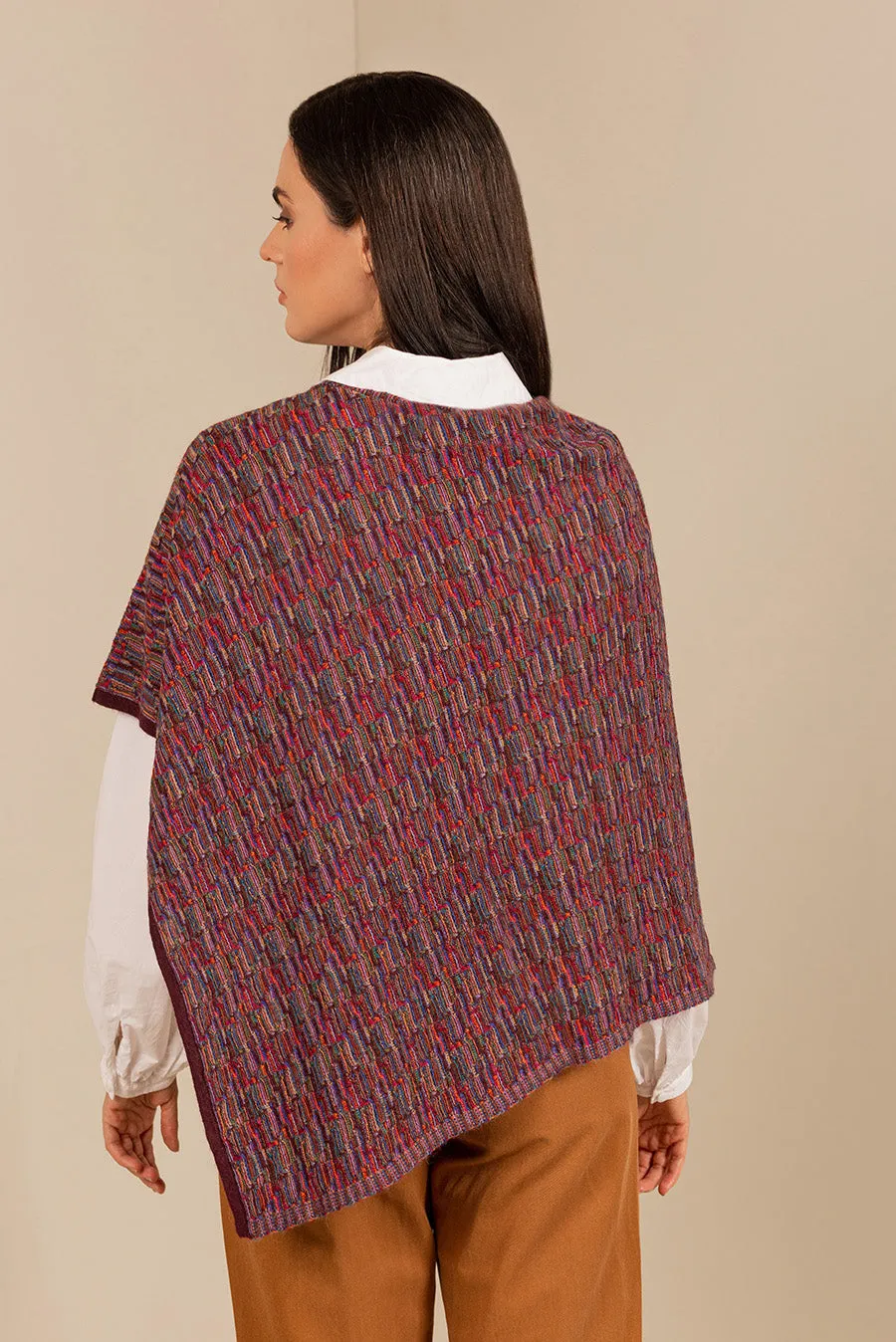 Ucrania Poncho Baby Alpaca Color Bitter