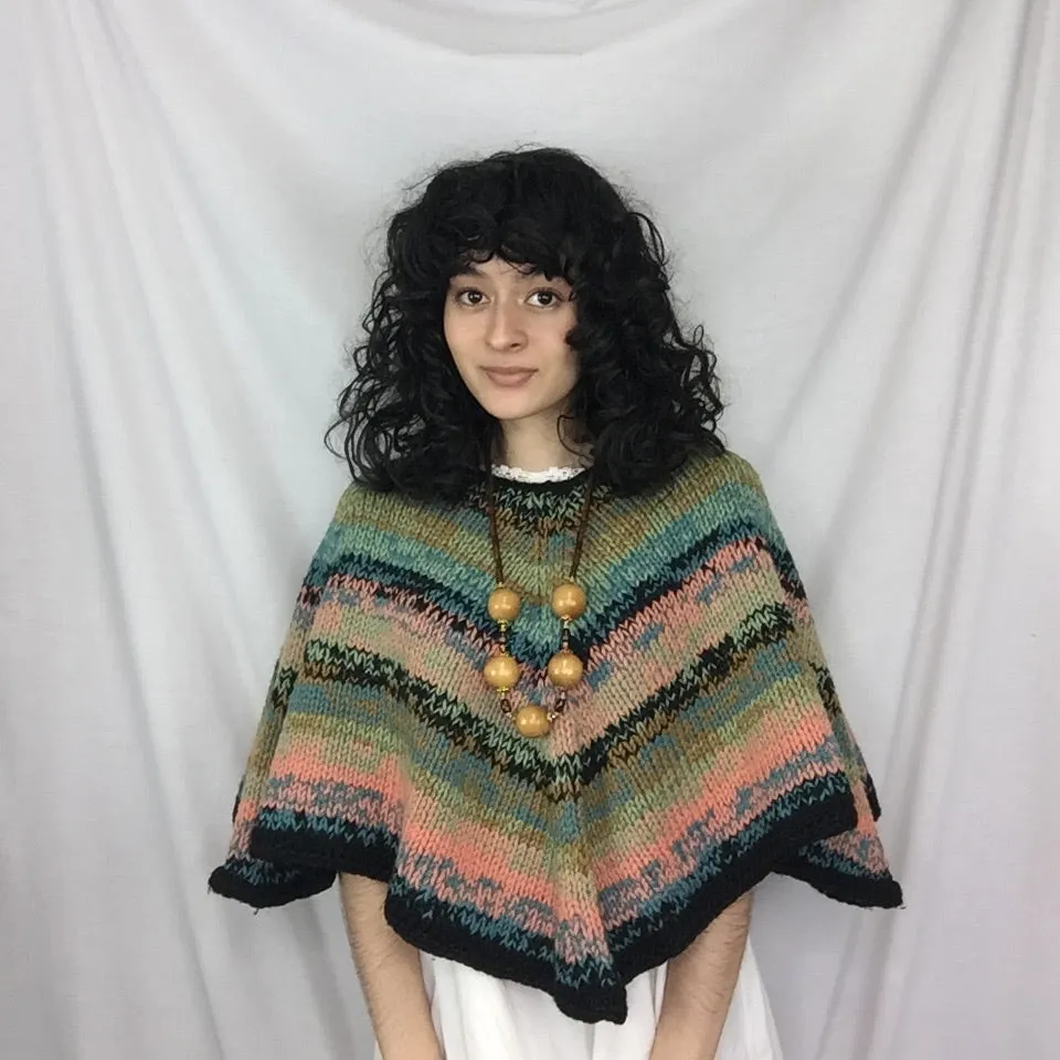 Vintage 70s | Hippie Woodstock Boho Western Mexican Poncho Knit Shawl Cape