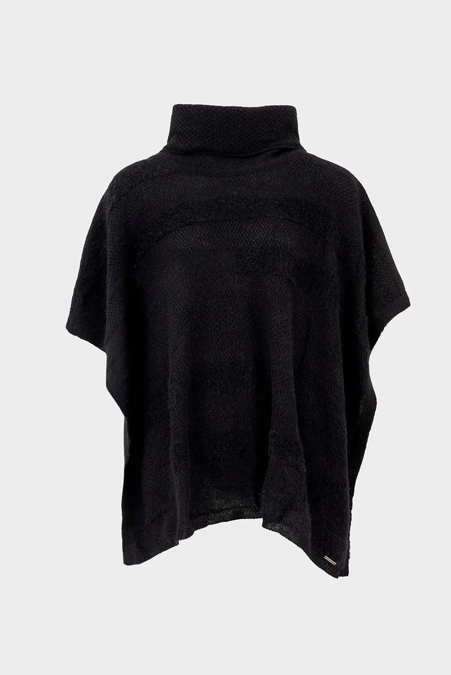 Wannabe Poncho Baby Alpaca Color Black