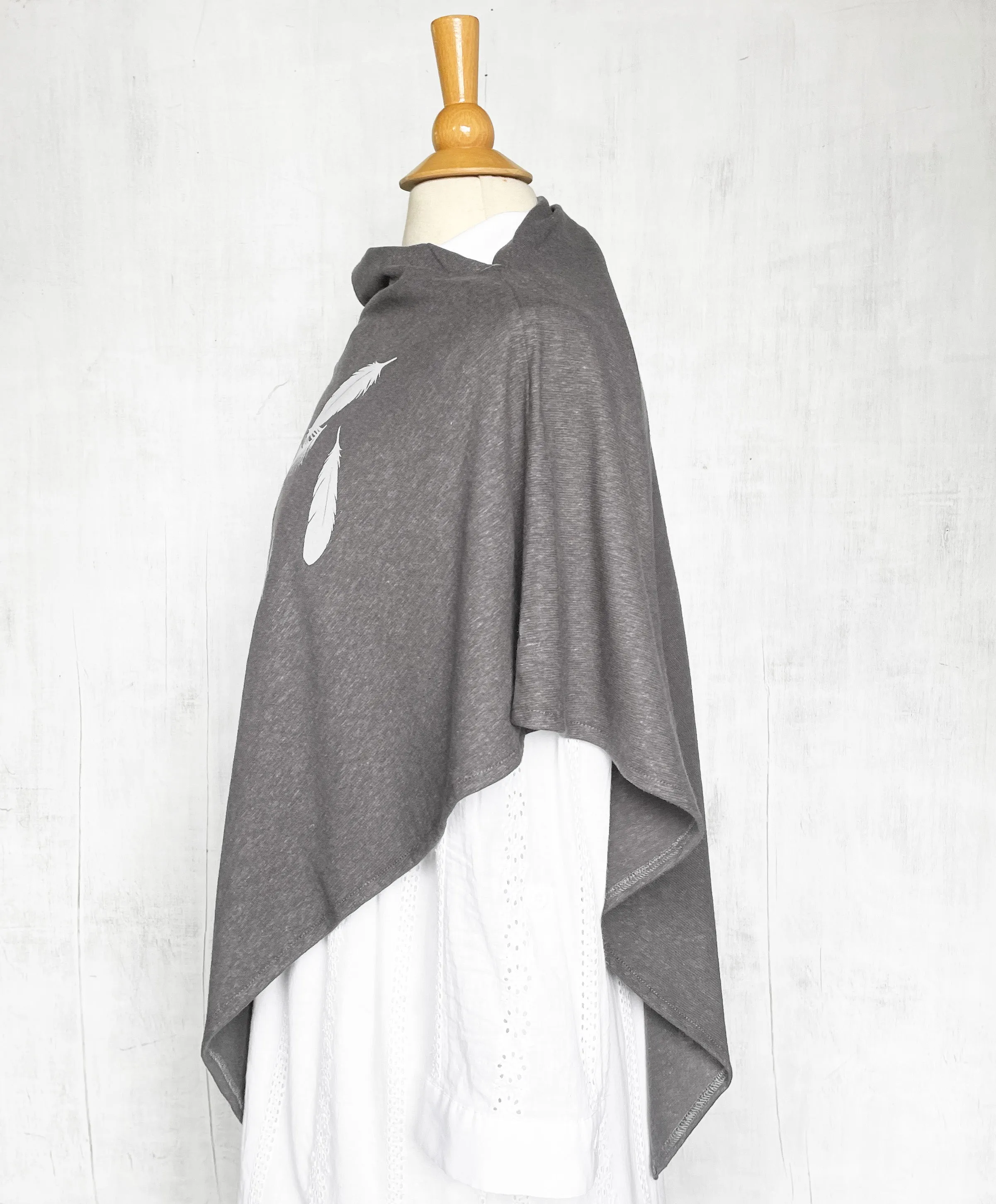 Women's Hemp / Organic Cotton Lightweight Poncho with Falling Feathers - Gray